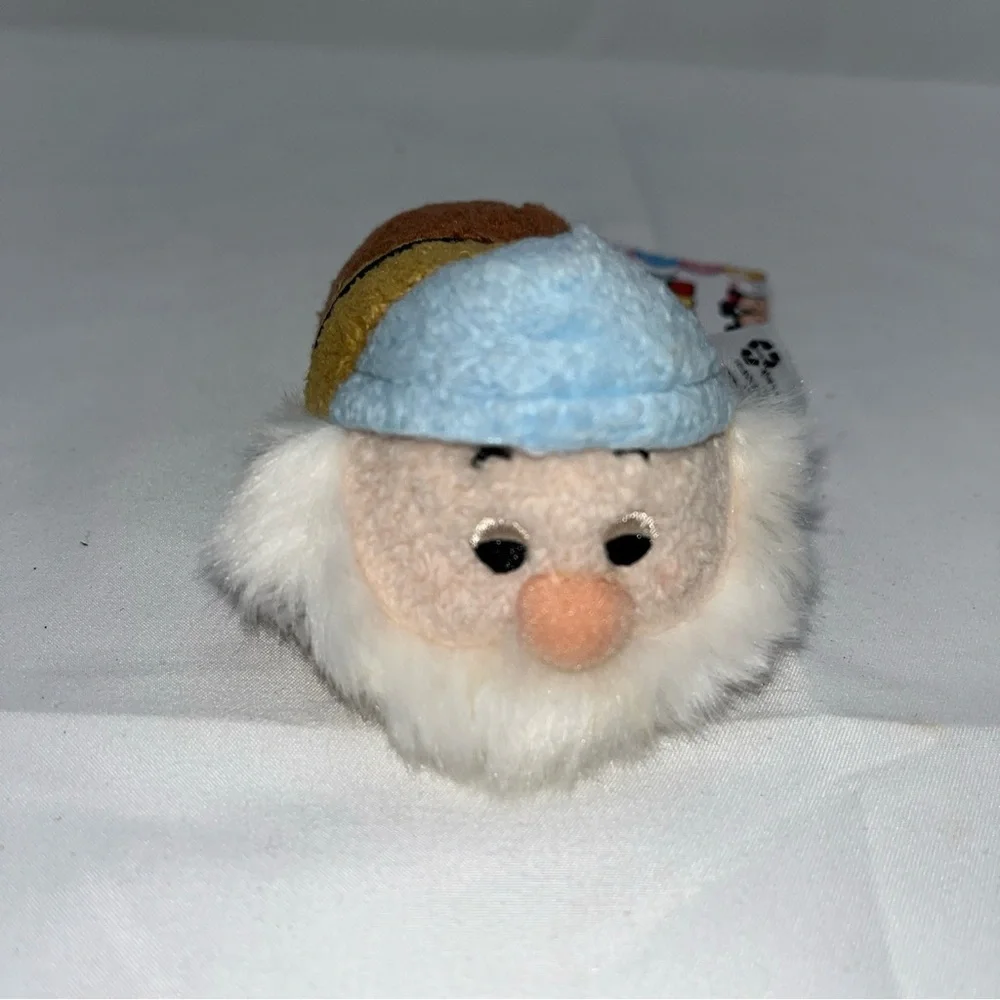 Disney Tsum Tsum Plush Snow White And The 7 Dwarfs Lot of 7 ALL WITH TAGS